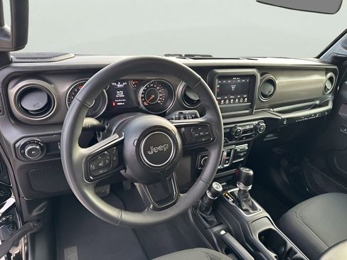 Used 2023 Jeep Wrangler Sport image 11