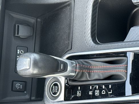 Used 2025 Nissan Sentra SR FWD image 24