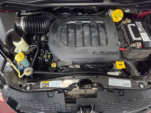 Used 2020 Dodge Grand Caravan SE image 21