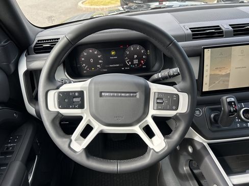 New 2025 Land Rover Defender 130 S image 24