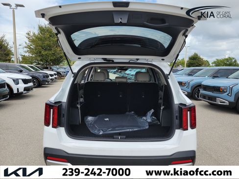 New 2026 Kia Sorento S FWD image 11