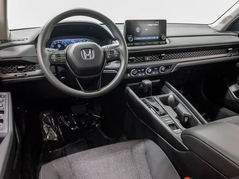 Used 2025 Honda Accord SE image 6