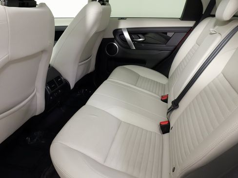 Used 2023 Land Rover Discovery Sport S image 44