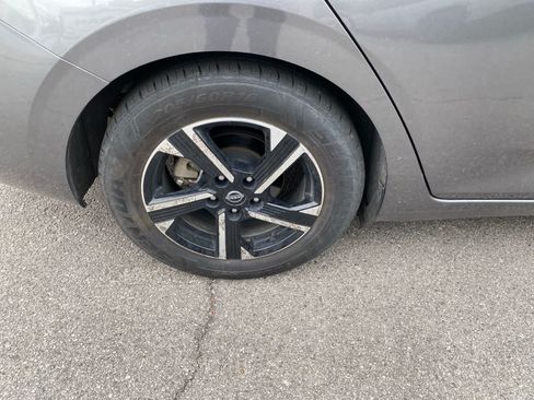 Used 2024 Nissan Sentra SV FWD image 5