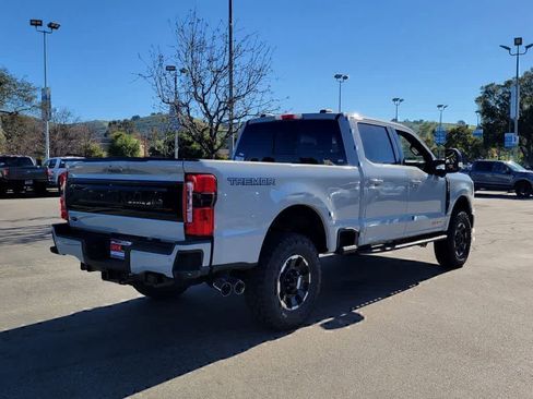 New 2026 Ford F350 Platinum w/ Tremor Off-Road Package AWD/4WD image 5