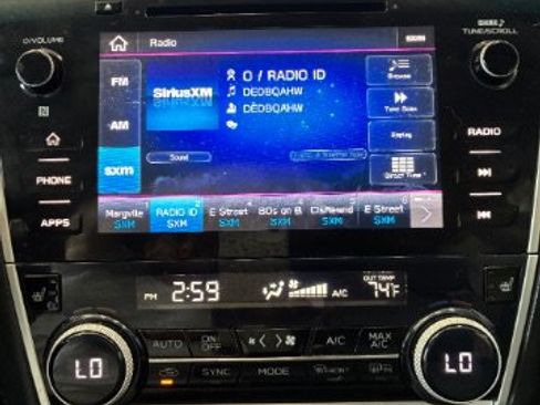 Used 2019 Subaru Outback 2.5i Limited AWD/4WD image 24