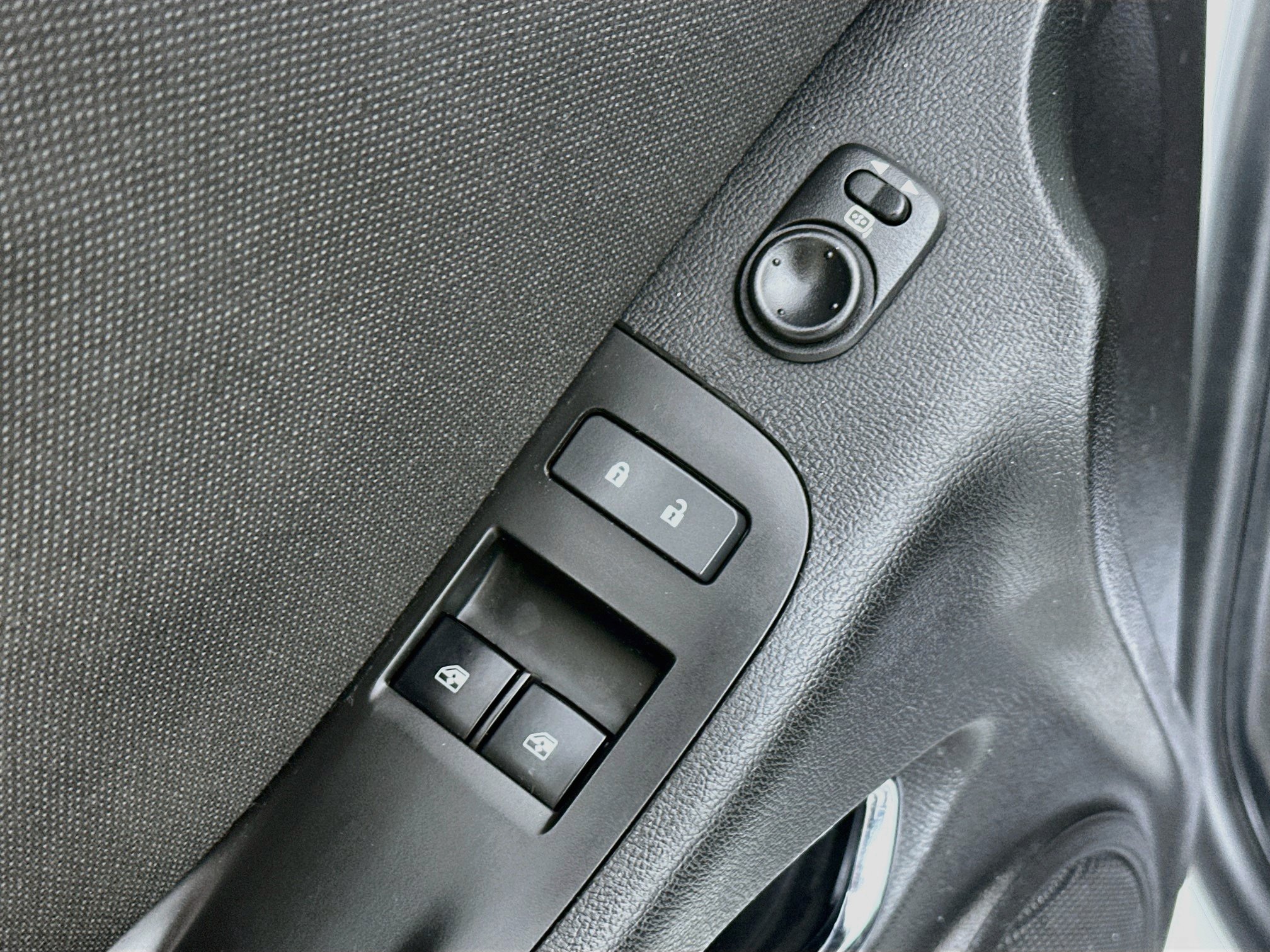 Used 2013 Chevrolet Camaro LT RWD image 16