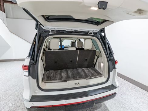 Used 2024 Lincoln Navigator Black Label AWD/4WD image 37