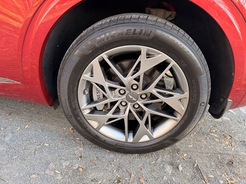 Used 2023 Genesis GV70 2.5T w/ Advanced Package image 7