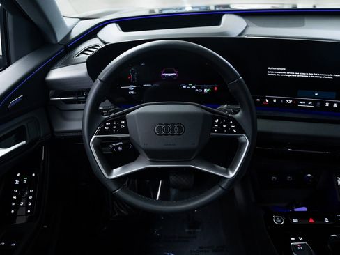Used 2025 Audi Q6 e-tron Premium Plus w/ Premium Plus image 12