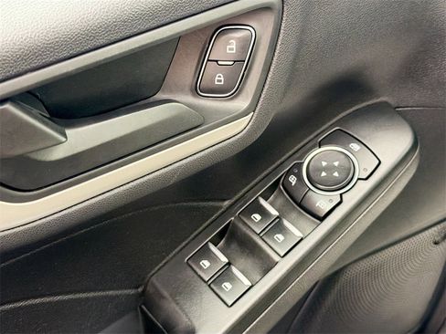 Used 2022 Ford Escape SE image 16