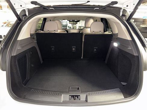 Used 2024 Lincoln Corsair Grand Touring image 21