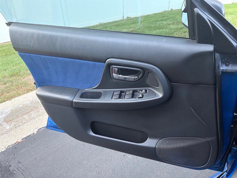 Used 2004 Subaru Impreza WRX STI AWD/4WD image 34