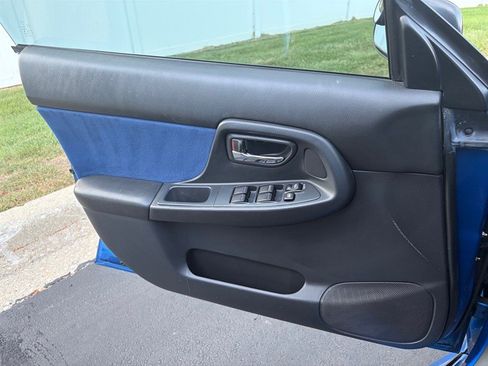 Used 2004 Subaru Impreza WRX STI AWD/4WD image 34