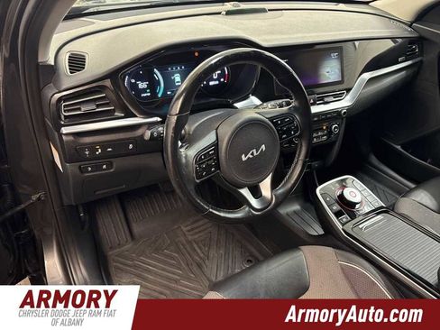 Used 2022 Kia Niro EX w/ Cold Weather Package image 10