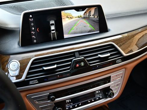 Used 2018 BMW 740i RWD image 49