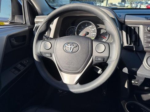 Used 2016 Toyota RAV4 LE image 12