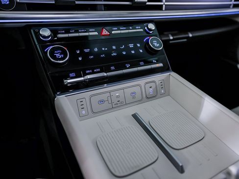 Used 2025 Hyundai Santa Fe Calligraphy image 20