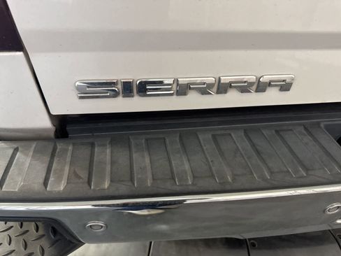 Used 2017 GMC Sierra 1500 SLT w/ Texas SLT Premium Package image 15