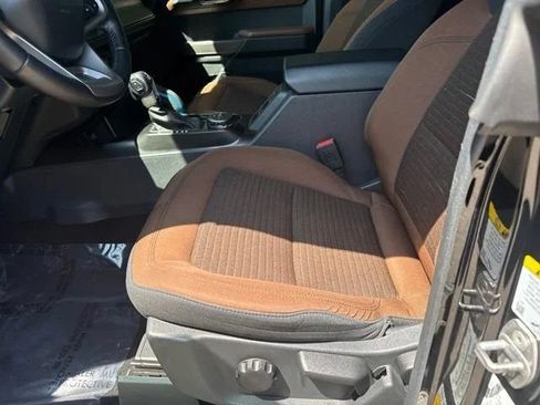 Used 2021 Ford Bronco Outer Banks AWD/4WD image 16