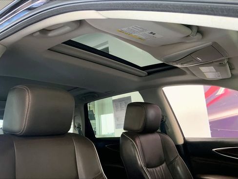 Used 2017 INFINITI QX60 Luxe w/ Deluxe Technology Package image 27