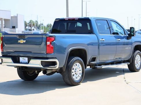 Certified 2024 Chevrolet Silverado 3500 LTZ w/ LTZ Premium Package image 9