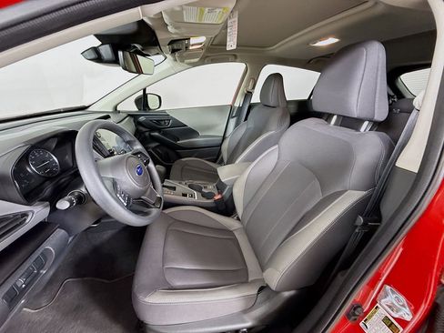 Used 2025 Subaru Crosstrek 2.0i Premium image 24