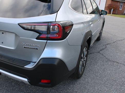 Used 2024 Subaru Outback Touring XT w/ Popular Package #2 image 45