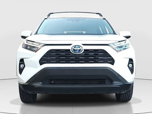 Used 2023 Toyota RAV4 XLE Premium AWD/4WD image 2