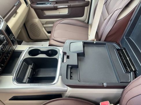 Used 2017 RAM 1500 Laramie w/ Convenience Group image 17