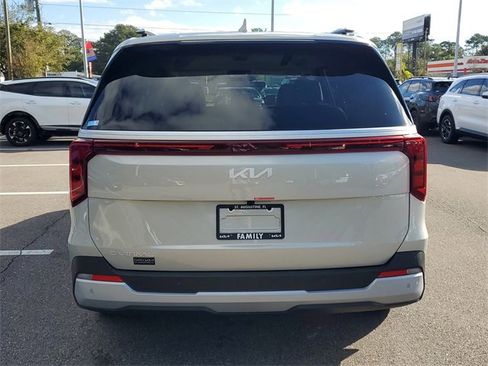 New 2026 Kia Carnival EX image 5