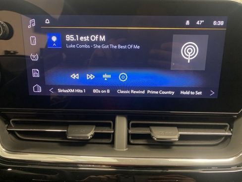 New 2025 Chevrolet Trax RS w/ Driver Confidence Package image 15