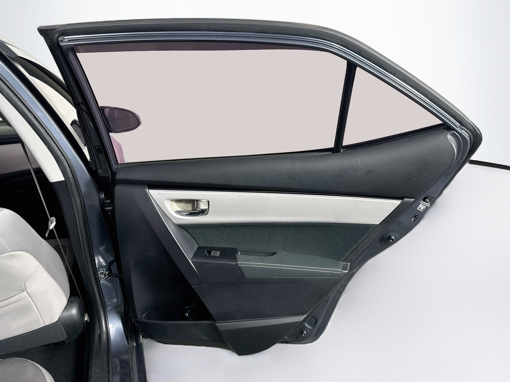 Used 2017 Toyota Corolla LE FWD image 27