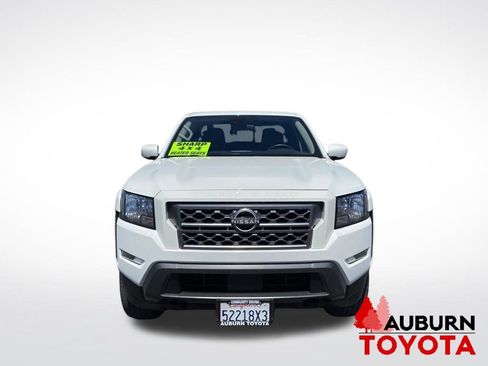 Used 2023 Nissan Frontier SV w/ SV Convenience Package AWD/4WD image 2