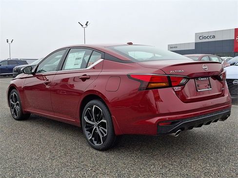 New 2025 Nissan Altima 2.5 SR image 6