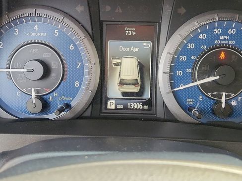 Used 2020 Toyota Sienna L image 20