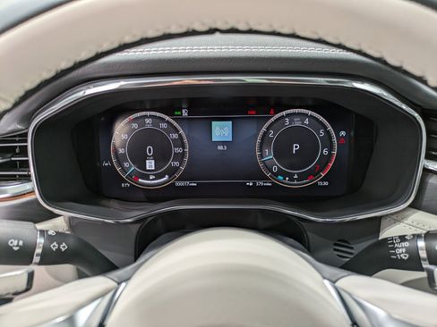 Used 2025 Jaguar F-PACE R-Dynamic S image 16