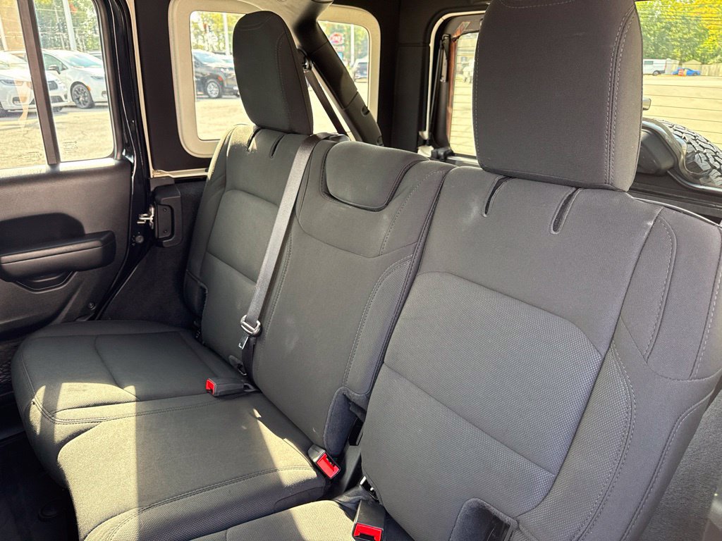 Used 2021 Jeep Wrangler Unlimited Sport AWD/4WD image 26