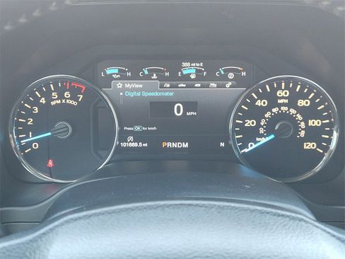 Used 2017 Ford F150 Lariat w/ Equipment Group 502A Luxury image 15