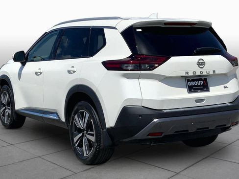 Used 2023 Nissan Rogue SL FWD image 12