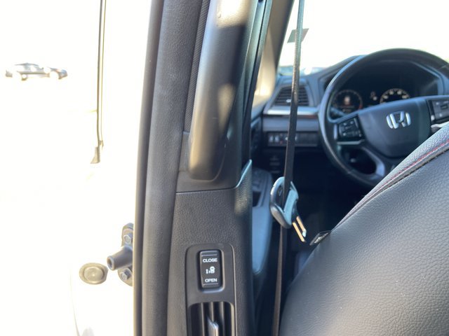 Used 2025 Honda Odyssey Sport-L image 54