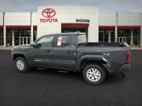 New 2025 Toyota Tacoma SR5 image 11