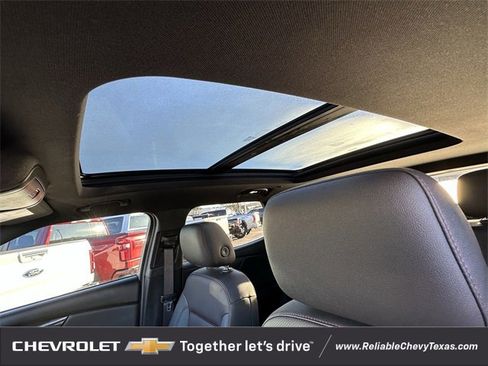 Certified 2024 Chevrolet Blazer RS w/ Driver Confidence II Package image 29