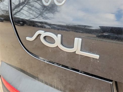 Used 2022 Kia Soul LX w/ Technology Package image 9