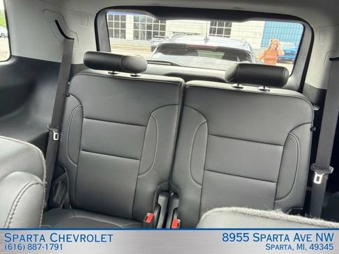 Used 2020 GMC Acadia SLT w/ Driver Alert Package II AWD/4WD image 9