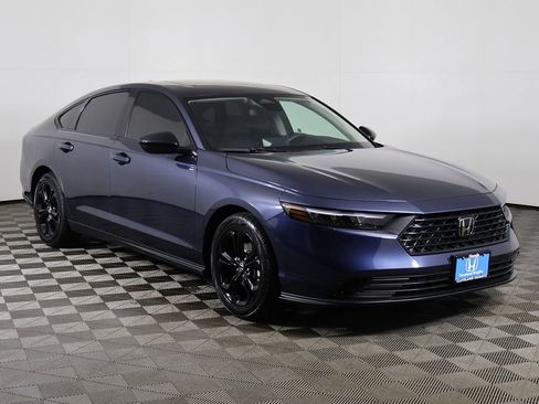 Used 2025 Honda Accord SE image 2