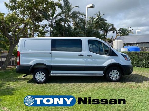 Used 2024 Ford Transit 250 Low Roof w/ Exterior Upgrade Package image 25