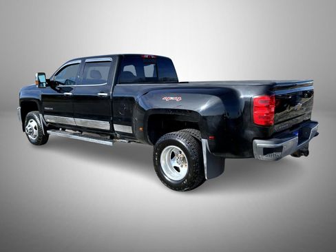 Used 2016 Chevrolet Silverado 3500 LTZ w/ Duramax Plus Package image 7