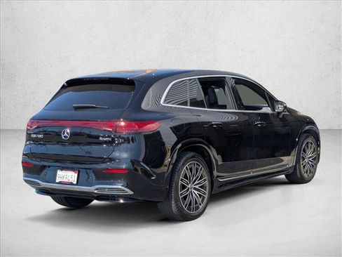 Certified 2023 Mercedes-Benz EQS 580 4MATIC SUV image 5