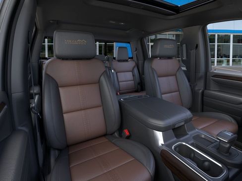 New 2026 Chevrolet Silverado 1500 High Country w/ Technology Package AWD/4WD image 19
